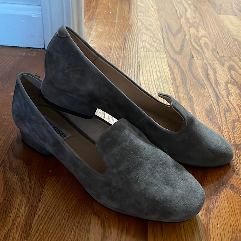NWOT✨ Gray Suede Loafers